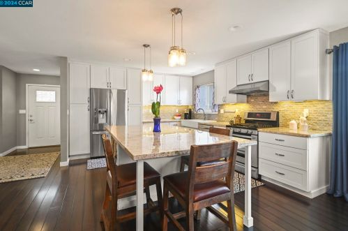 1846 Manzanita Dr, Concord, CA 94519-1151