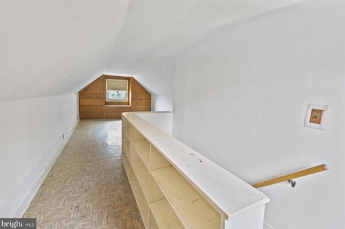 5 Fogarty Dr, Trenton NJ 08619-4320 exterior