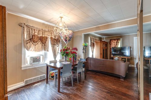 403 Jackson St, Waukegan IL 60085-6341 exterior