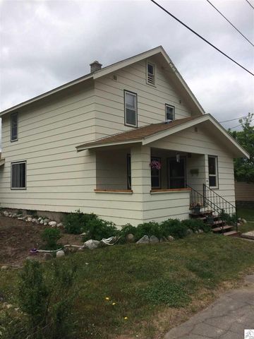 239 5th Ave, Ely, MN 55731-1404