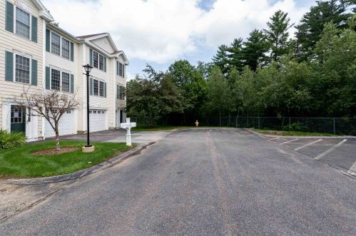 5 Peach St, Concord, NH 03301-5264
