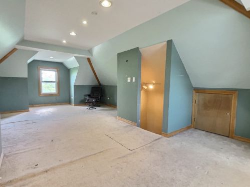 4832 Bernard St, Chicago IL 60625-5414 exterior