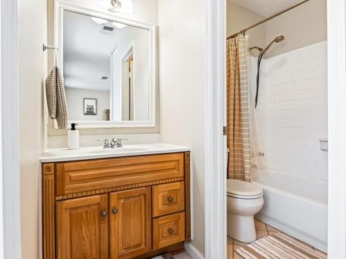 26 Independence Pl, Atlanta GA  30318-1505 exterior