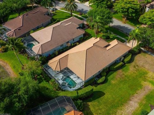 6932 Mauna Loa Ln, Naples FL 34113-2646 exterior