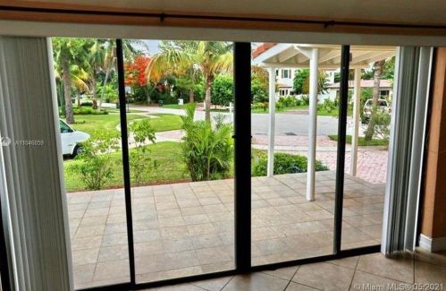 1425 4th Ct, Boca Raton FL  33432-1905 exterior