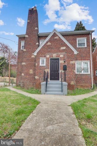 510 Newcomb St, Washington DC  20032-2544 exterior