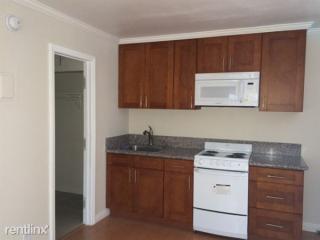 7261 Amigo Ave, Los Angeles CA  91335-3064 exterior