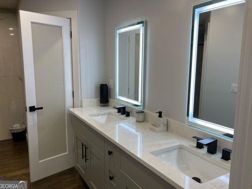 2933 Margaret Mitchell Ct, Atlanta GA 30327-1614 exterior