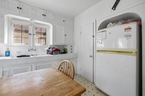 5518 Auer Ave, Milwaukee WI 53212-2107 exterior