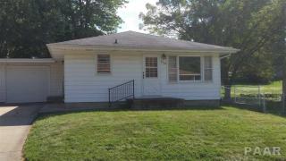 2504 Brooklawn Ave, Pekin, IL 61554-5317