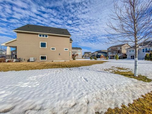 9515 Compass Pointe Rd, Saint Paul MN 55129 exterior