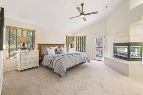 127 Conductor Way, Folsom CA 95630-8022 exterior