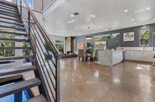 9562 Ash Creek Dr, Dallas TX  75228-3770 exterior