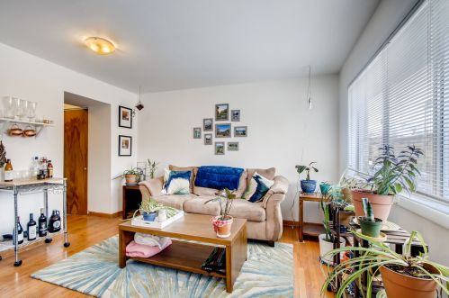 4105 Cullom Ave, Chicago, IL 60641-2303