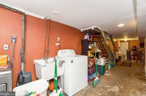 619 Columbia Rd, Washington DC 20009-4705 exterior