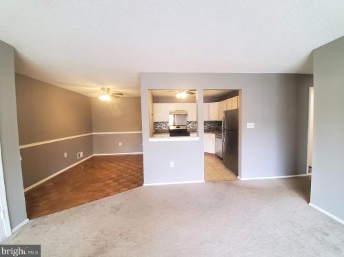 63 Aspen Ct, Trenton NJ  08619-4606 exterior