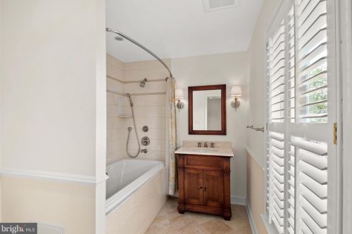 3648 Winfield Ln, Washington DC  20007-2348 exterior