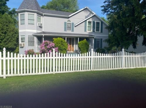 1502 Greenwood Dr, Piscataway NJ  08854-2041 exterior