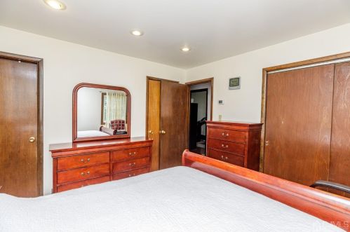 527 Rockport Rd, Hackettstown NJ 07840-5224 exterior