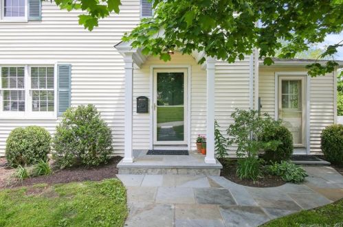 18 Island Hill Ave, Ridgefield, CT 06877-4021