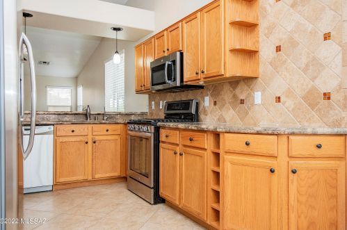 5102 Circulo Las Cabanas, Tucson, AZ 85711-7709