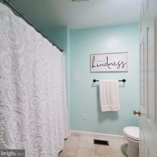 295 Fenwick Rd, Pilesgrove NJ exterior