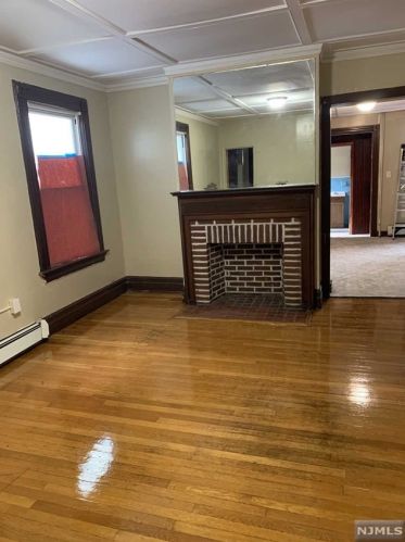 542 27th St, Paterson NJ  07514-1910 exterior