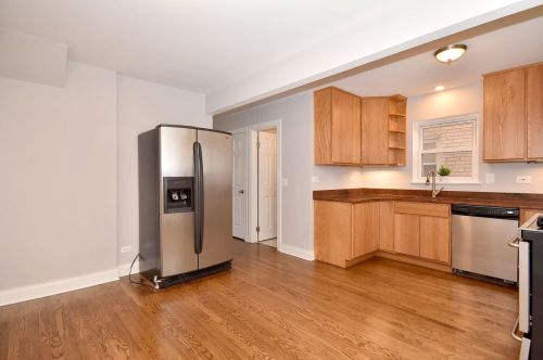 6657 Olmsted Ave, Chicago IL 60631-1335 exterior