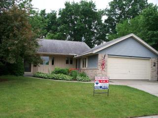 3750 Missaukee Ave, Wyoming, MI