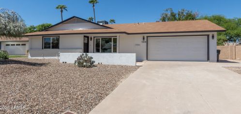 10838 38 St, Phoenix AZ 85018-5830 exterior