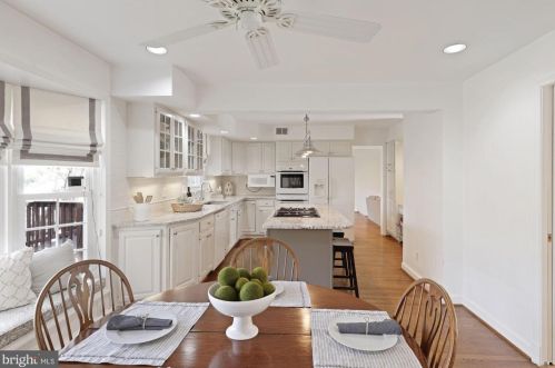 1539 Blue Meadow Rd, Rockville MD 20854-2622 exterior