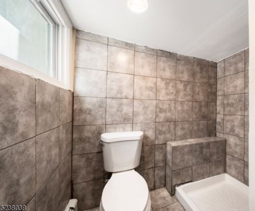 19 Montrose Ter, Irvington NJ  07111-3821 exterior