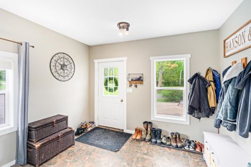 4950 Tomak Rd, Duluth MN 55811 exterior