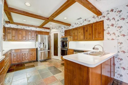 9921 Acklin Dr, Dallas, TX 75243-2401