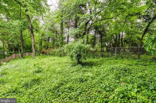 6263 Gentle Ln, Alexandria VA 22310-2260 exterior