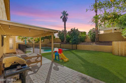 11871 Gray Eagle Ave, Tucson AZ 85737-8662 exterior