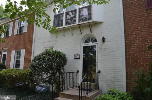 8902 16th St, Silver Spring MD 20910-2231 exterior