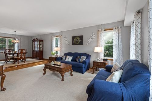 1451 Candlewood Dr, Bull Valley IL 60014-8960 exterior