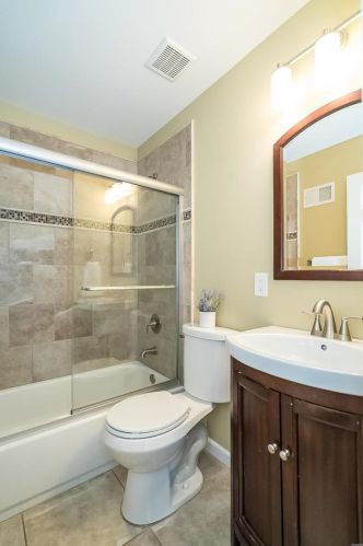 626 Pamela Ln, Saint Louis MO 63122-1108 exterior