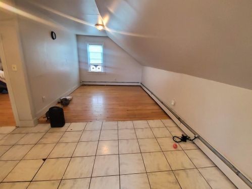 272 Smith St, Providence RI 02911-3307 exterior