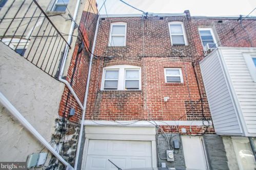 6503 Guyer Ave, Philadelphia PA 19142-2808 exterior