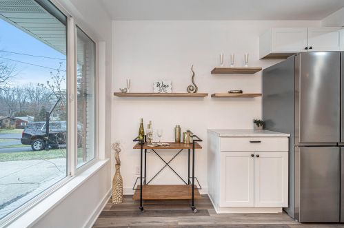 1650 Derbyshire St, Grand Rapids MI 49508-2524 exterior