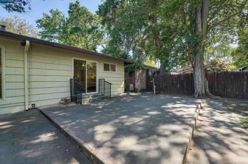 1014 San Miguel Rd, Concord CA 94518-2054 exterior