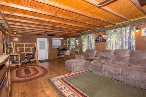 3832 Chicopee St, Fort Pierce FL 34953-5373 exterior