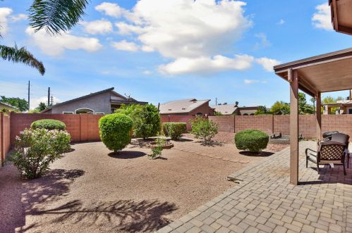 16818 42nd St, Phoenix AZ 85048-7001 exterior