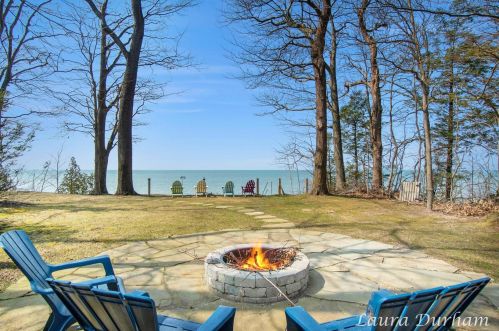 1810 Morning Glory Ln, Fennville MI  49408-9720 exterior