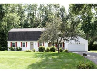 36 Longview Dr, Wilbraham, MA 01095-2548