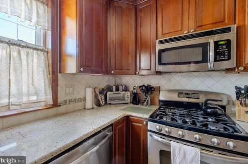 3223 Longshore Ave, Philadelphia PA 19149-2025 exterior