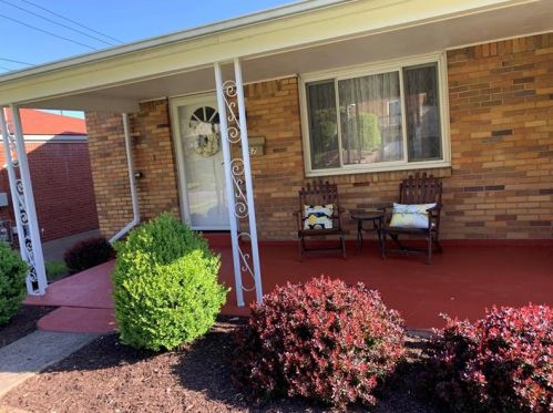 367 Dorothy Dr, Pittsburgh, PA 15235-1831