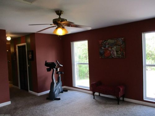 5760 English Oaks Ln, Naples FL 34119-1330 exterior